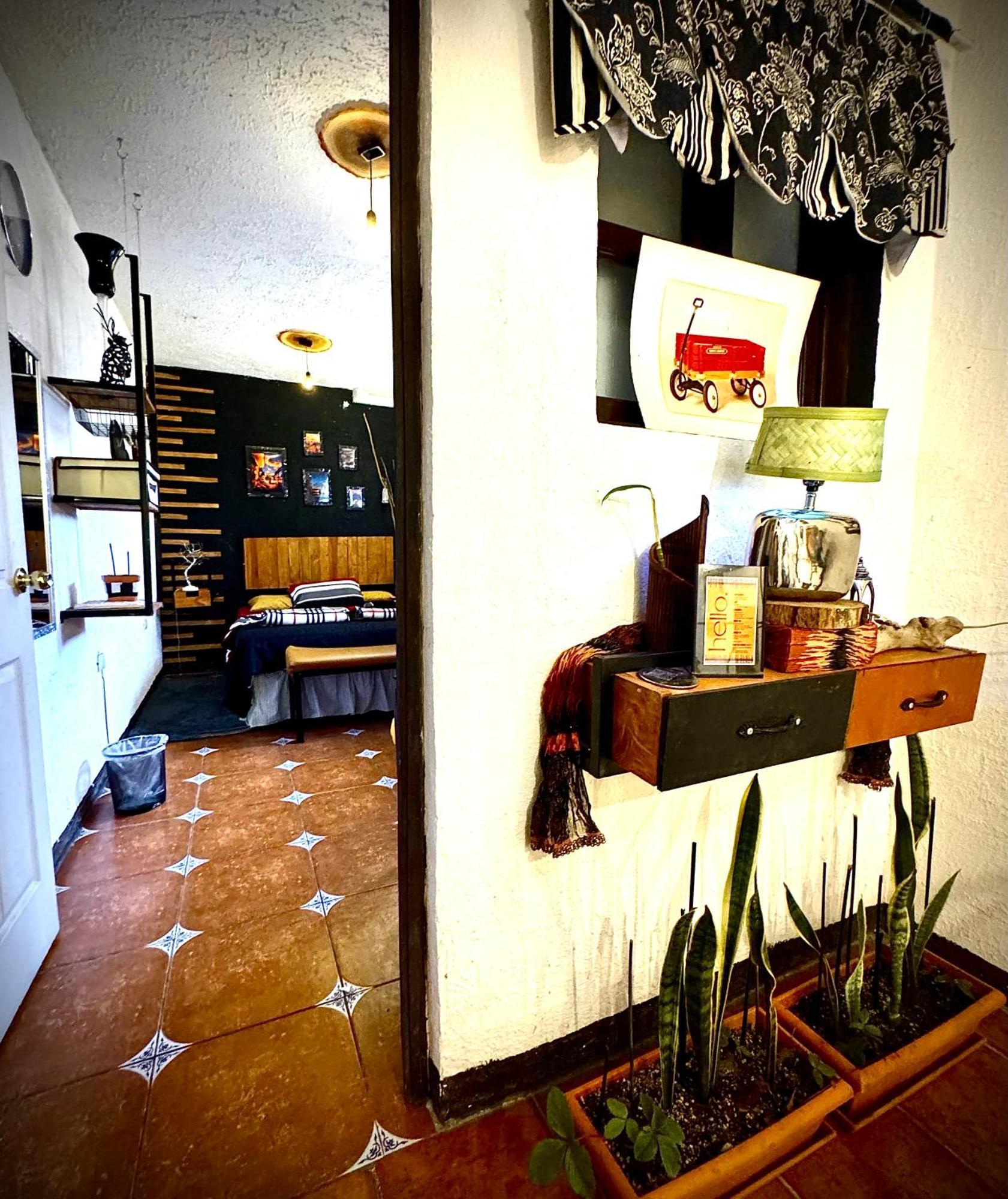 Vintage With Balcony & Terrace Apartment *