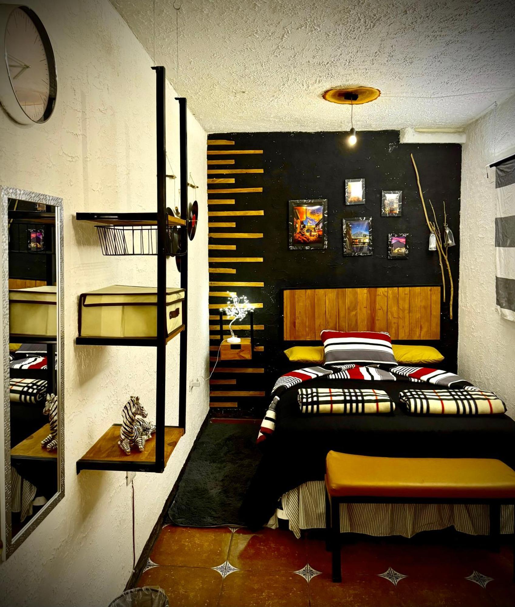 Vintage With Balcony & Terrace Apartment